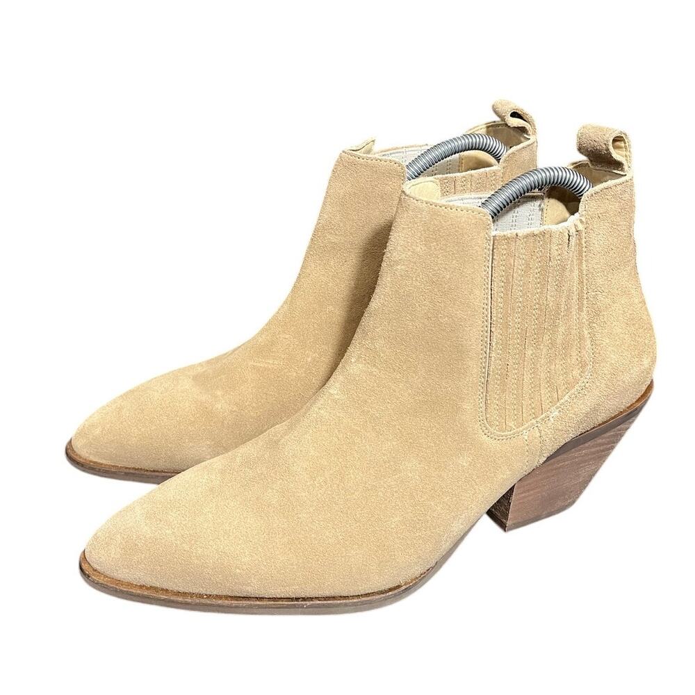 Women’s Portland Leather Patina Dakota Western Suede Ankle Boot in Taupe Size 11